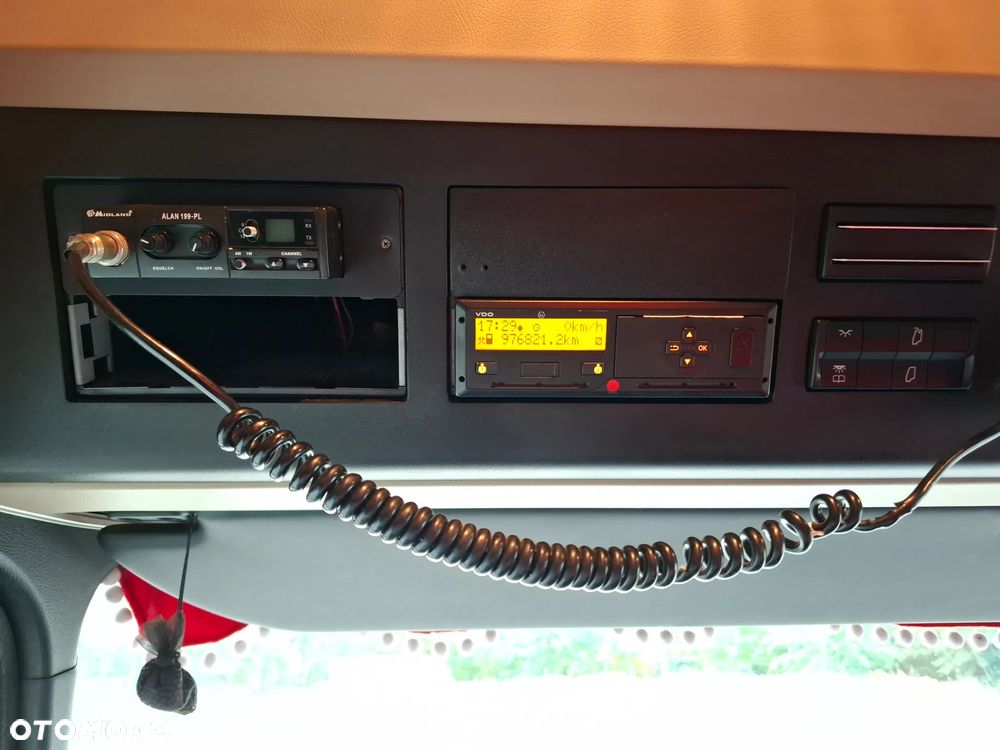 Mercedes-Benz Actros 1845 LS - 11