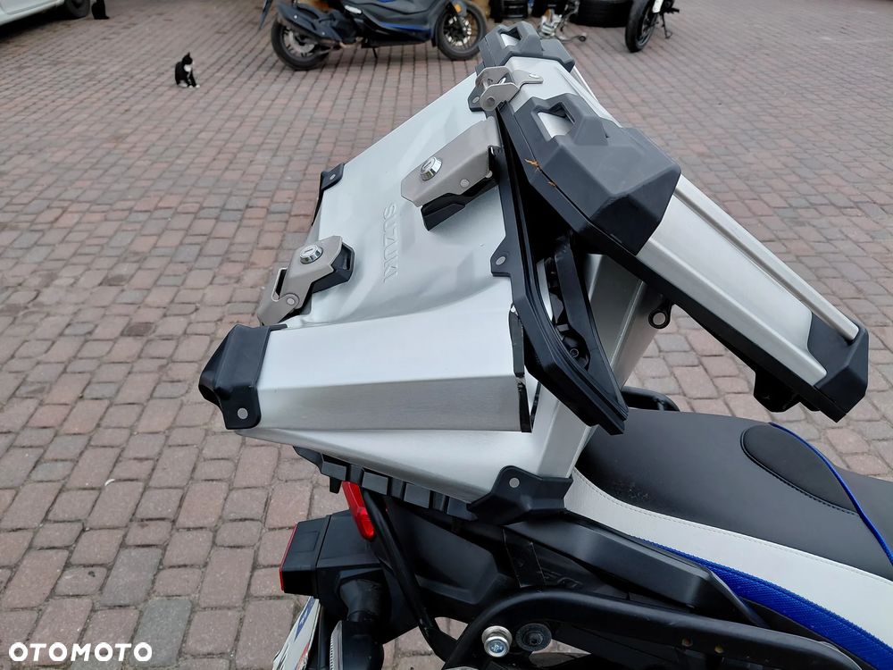 Suzuki V-STROM - 20