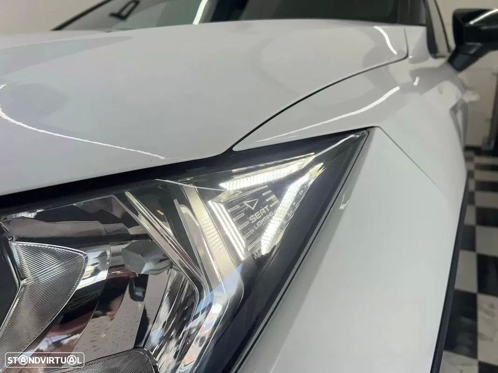 SEAT Arona 1.0 TGI XCELLENCE - 3