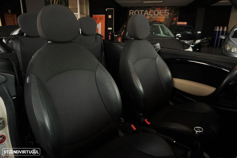 MINI Cabrio Cooper D - 19