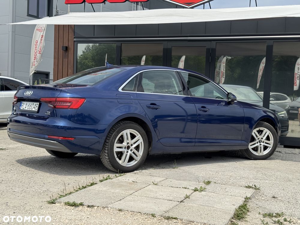 Audi A4 Limousine - 5