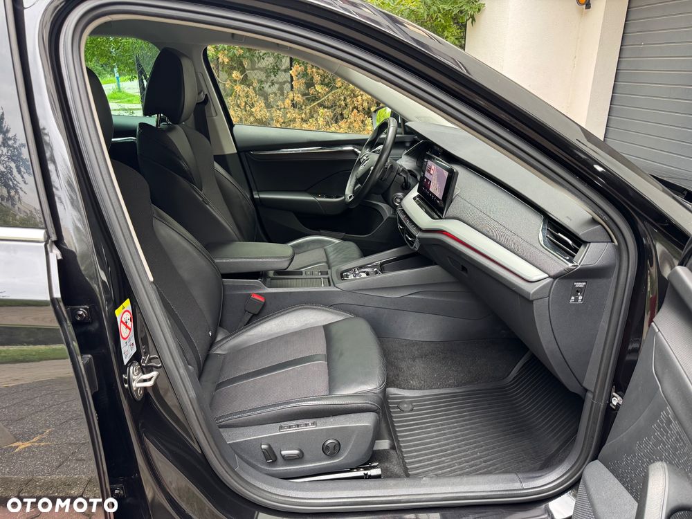 Skoda Octavia 2.0 TDI DSG Exclusive Plus - 10