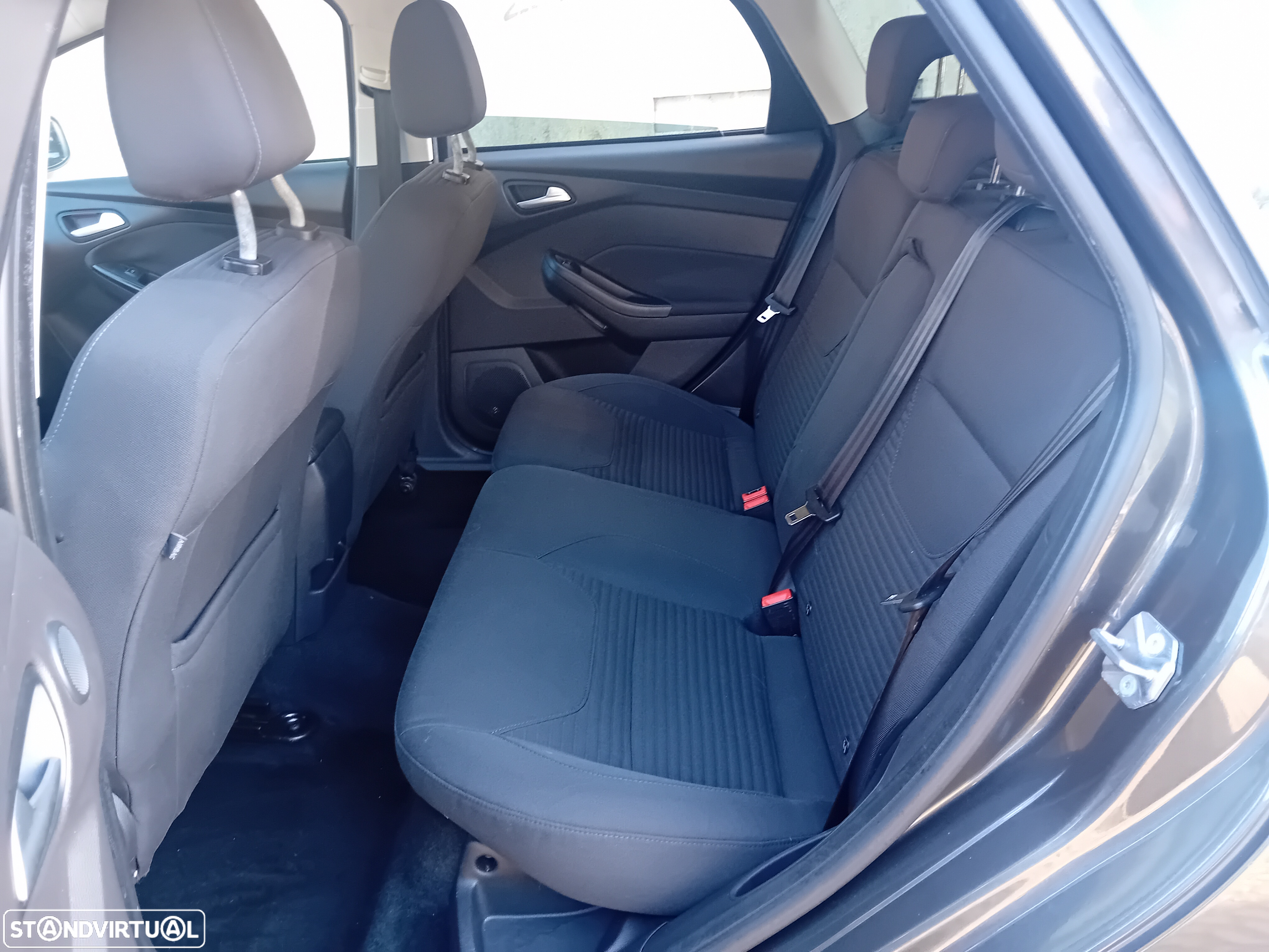 Ford Focus SW 1.5 TDCi Trend+ - 13