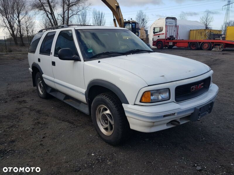 CHEVROLET BLAZER 94-05 blotnik prawy przod przedni GMC JIMMY 4.3 s10 pickup gmc jimmy sonoma pickup 4.3 v6 right front fender bialy 1994 1995 1996 1997 1998 1999 2000 2001 2002 2003 2004 2005 - 1