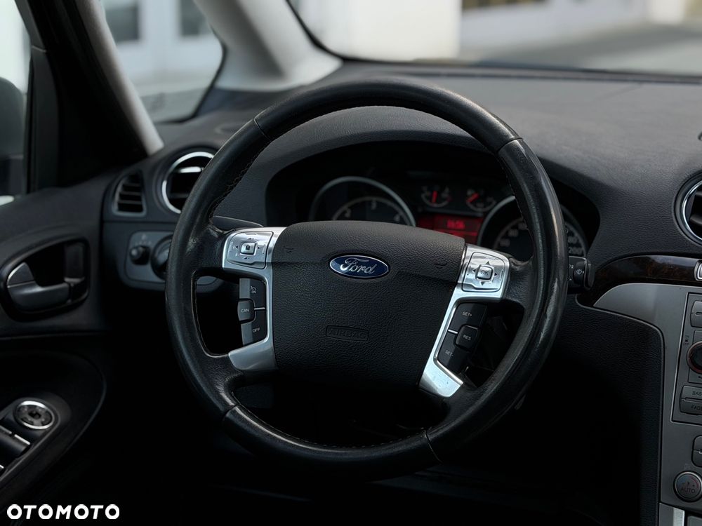 Ford Galaxy 2.0 TDCi Titanium - 17