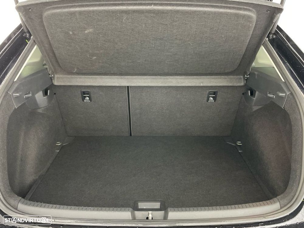 VW Taigo 1.0 TSI Urban - 13