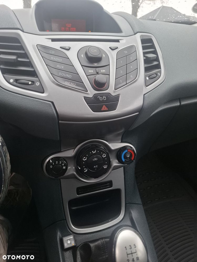 Ford Fiesta - 6