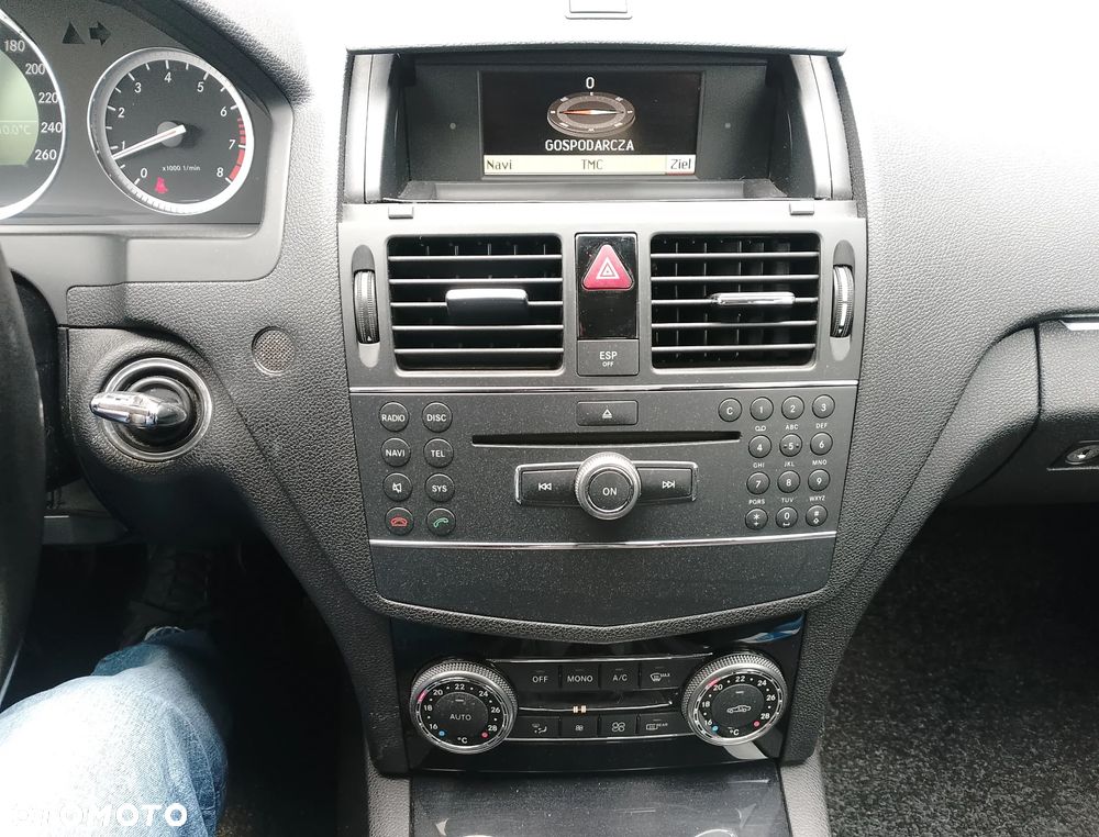 Mercedes-Benz Klasa C 180 Kompressor Avantgarde - 21