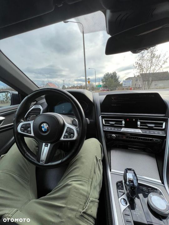 BMW Seria 8 - 17