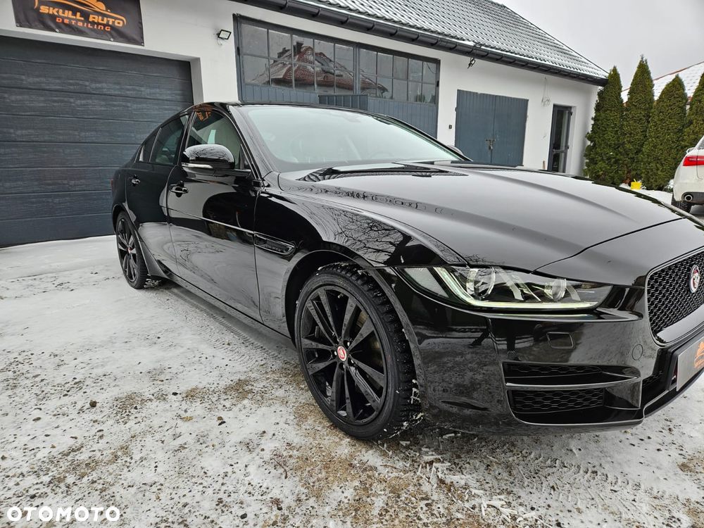 Jaguar XE 2.0 T AWD Prestige - 1