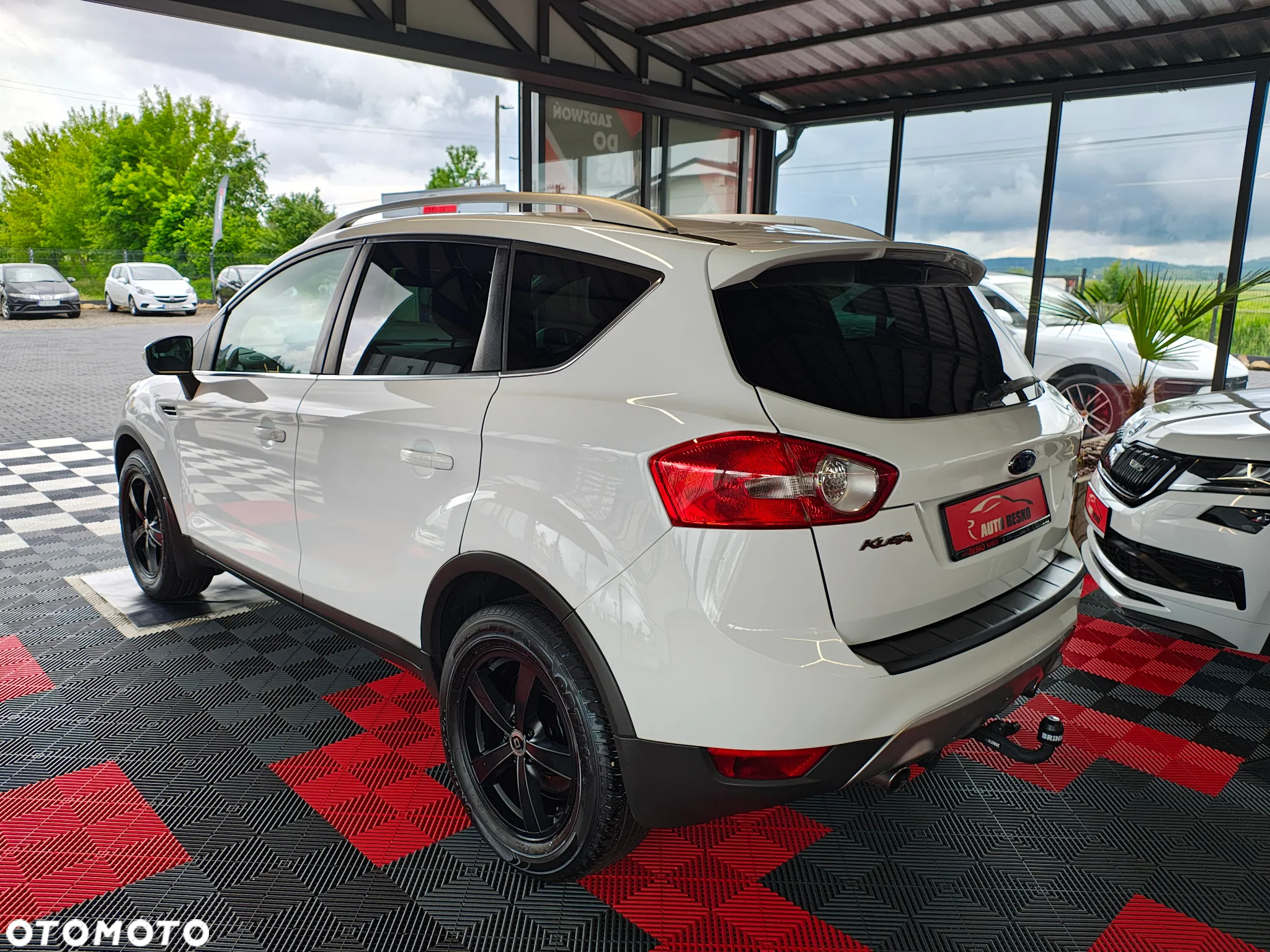 Ford Kuga 2.0 TDCi 4WD Titanium - 4