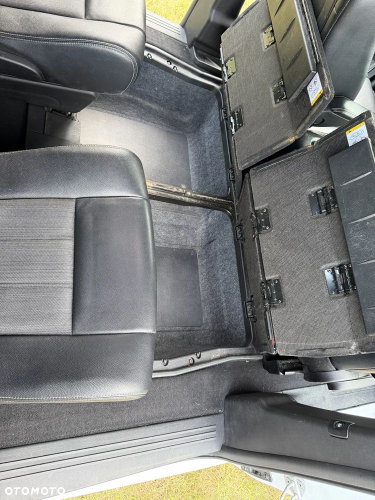 Chrysler Town & Country 3.6 Limited - 14