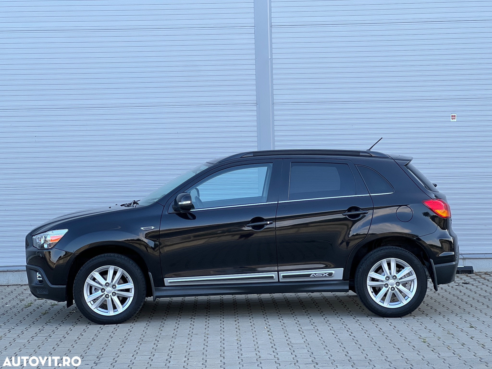 Mitsubishi ASX 1.8 DI-D 4WD Plus - 2