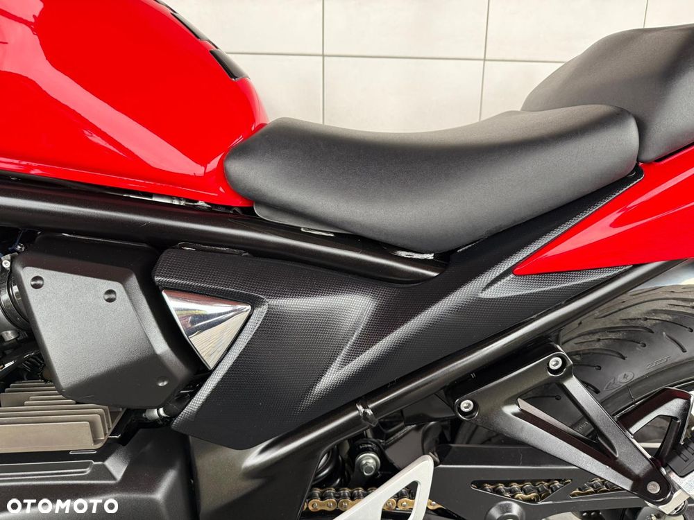 Suzuki Bandit - 25