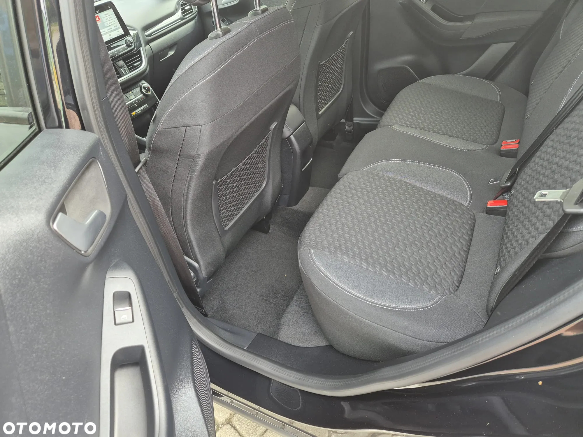 Ford Puma 1.0 EcoBoost mHEV Titanium - 10