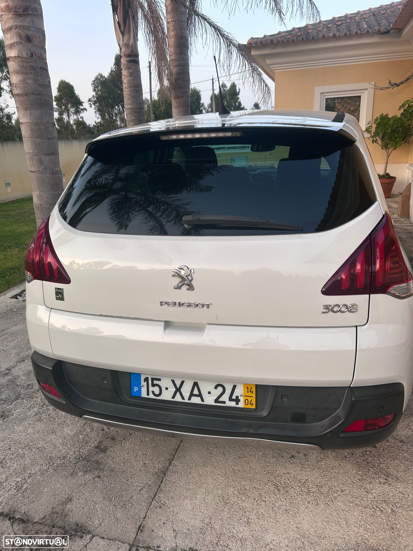 Peugeot 3008 2.0 HDi Hybrid4 - 5