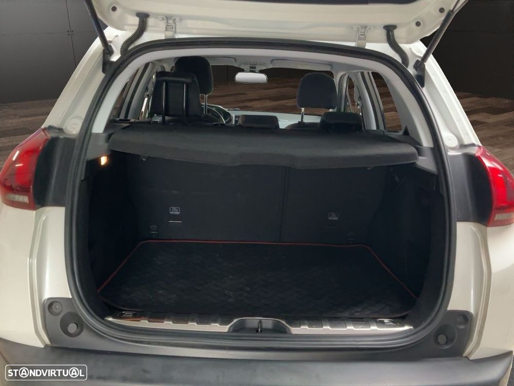 Peugeot 2008 1.2 PureTech GT Line EAT6 - 4