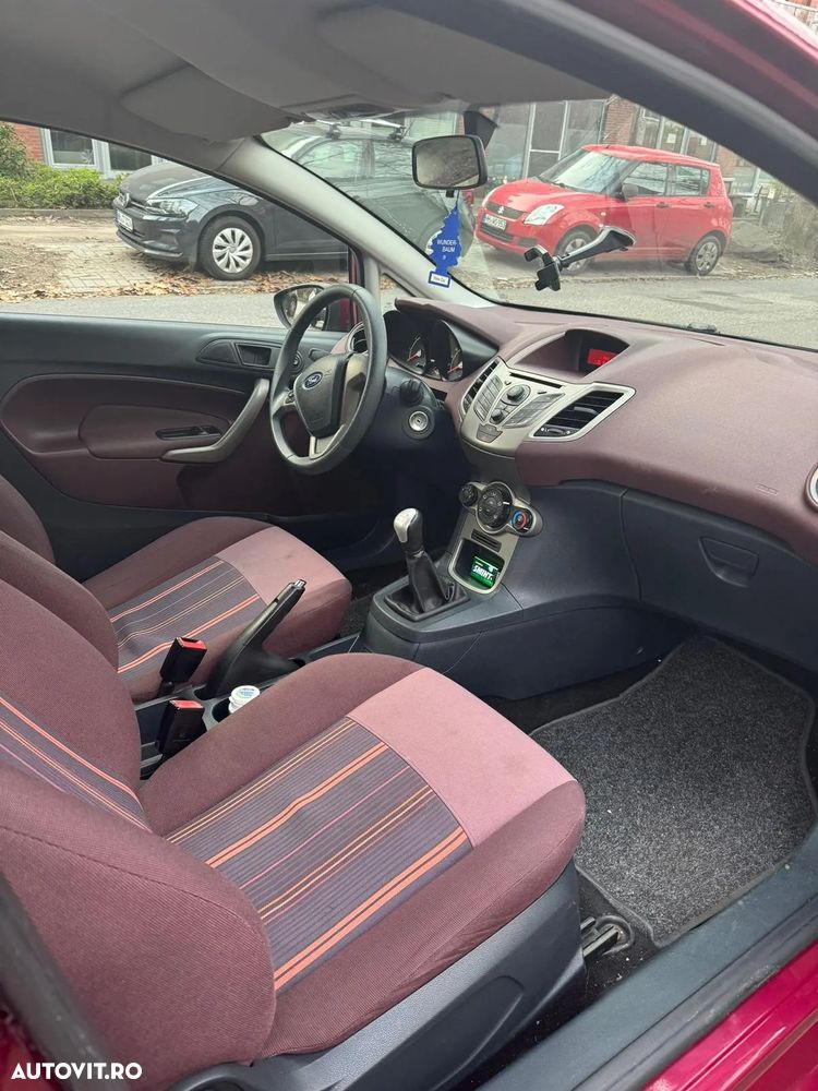 Ford Fiesta - 16