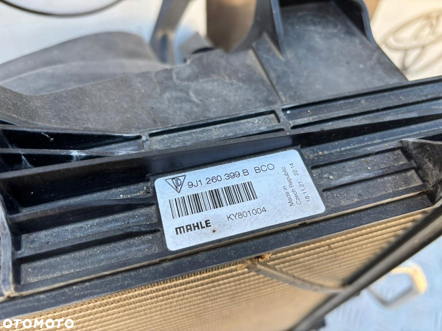 PORSCHE TAYCAN 4S CHŁODNICA PRAWA WENTYLATOR WLOT 9J1260399B 9J1121334 - 6