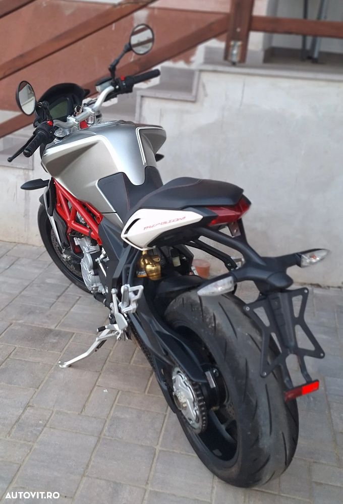 MV AGUSTA Brutale 800 - 14