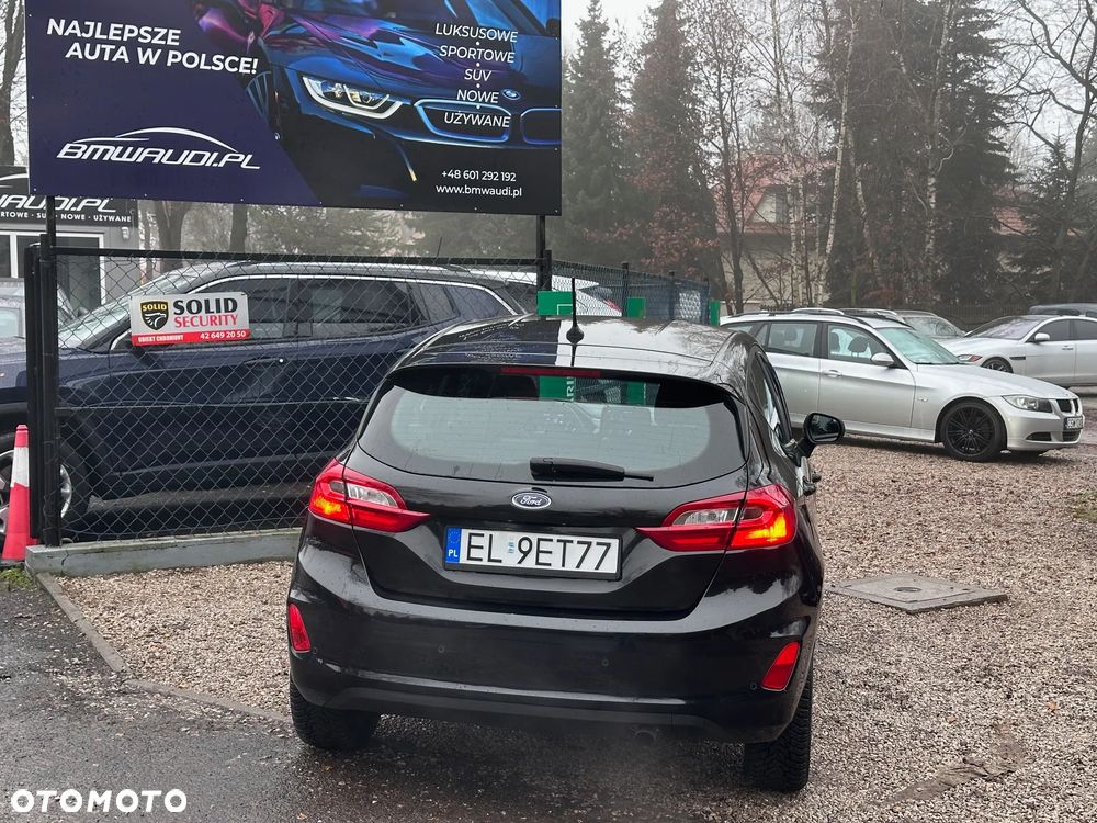 Ford Fiesta 1.1 S&S TITANIUM - 9