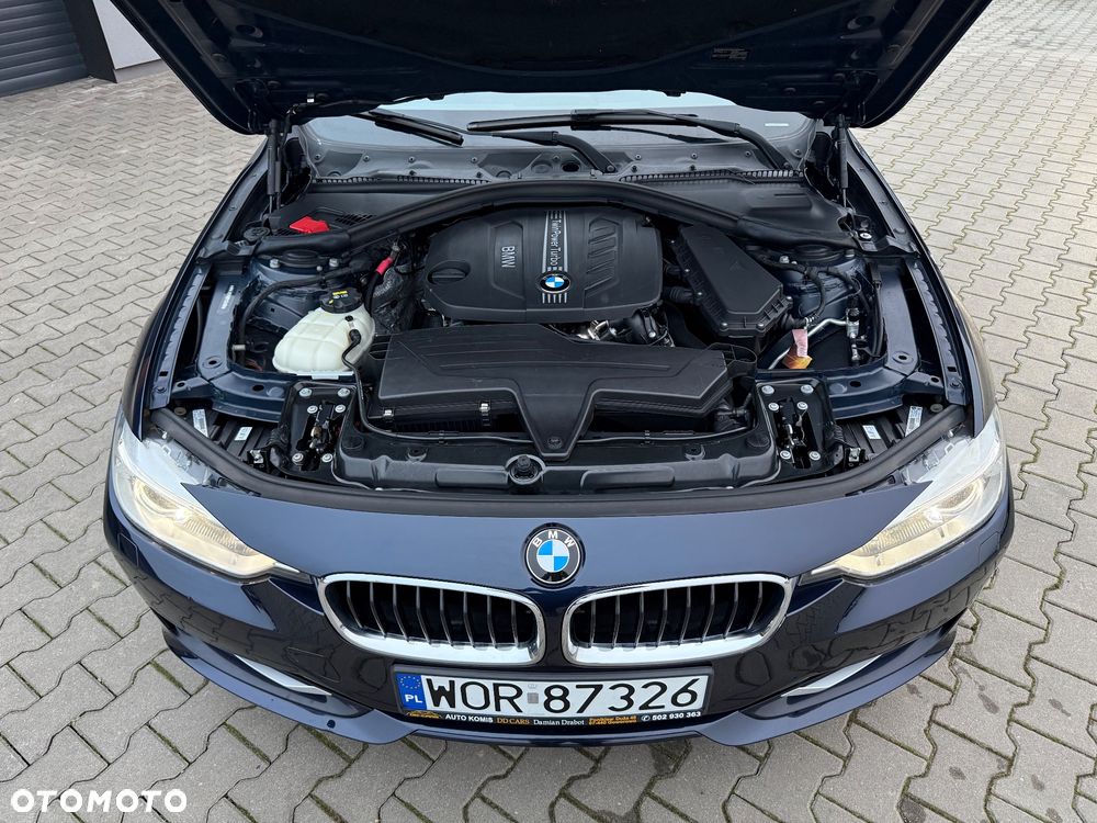 BMW Seria 3 320d DPF Edition Sport - 14