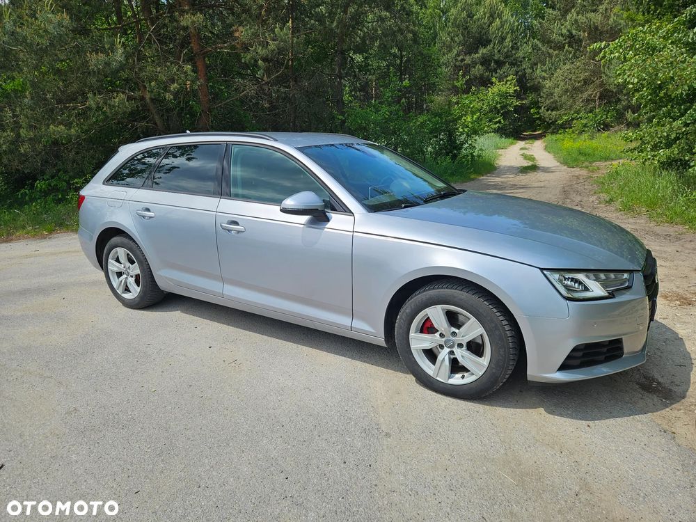 Audi A4 Avant 2018 photo 4