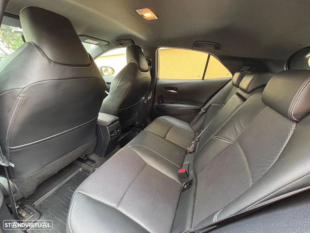 Toyota Corolla 2.0 Hybrid Exclusive - 13