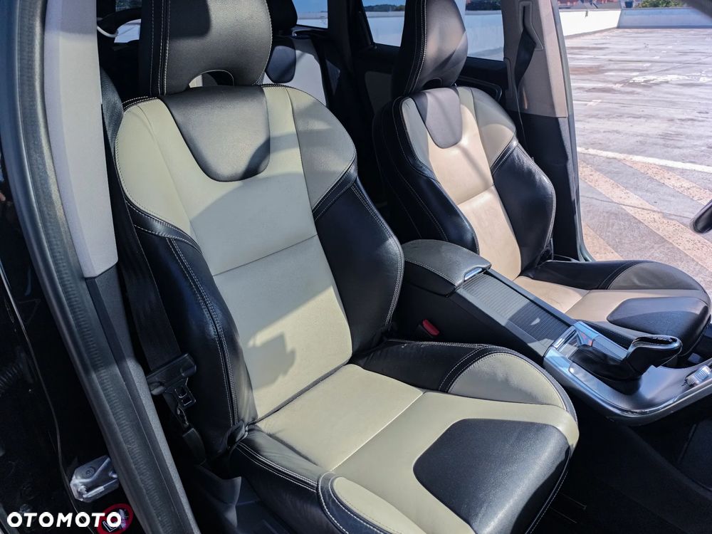 Volvo XC 60 T5 AWD Drive-E Momentum - 18