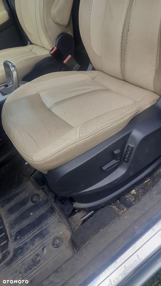 Ford Galaxy 2.2 TDCi Platinium X (Ghia) - 17
