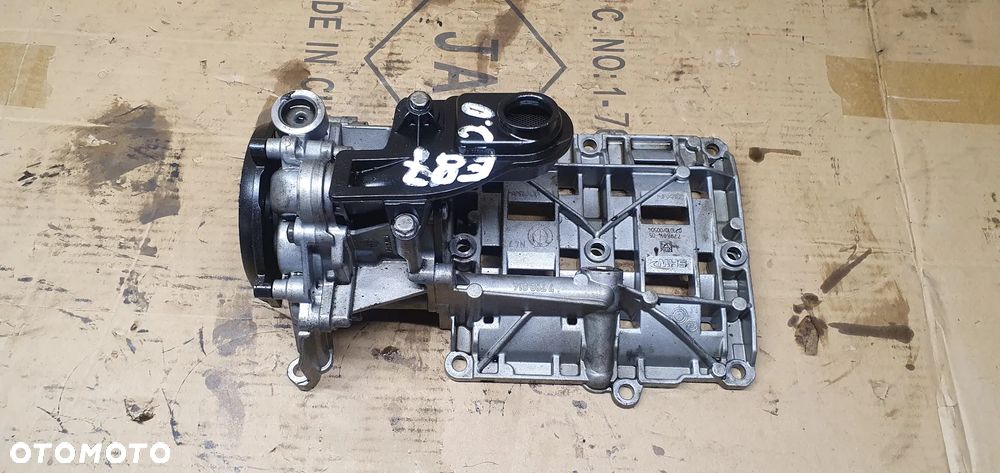 Pompa oleju olejowa smok BMW 1 E87 Lift 2.0D 7798014 - 1