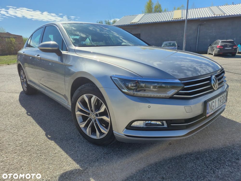 Volkswagen Passat 1.8 TSI BMT Comfortline - 10