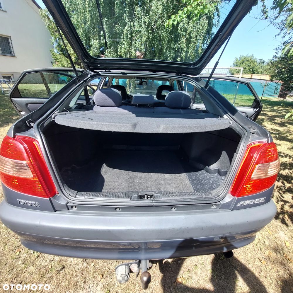 Toyota Avensis 2.0 VVT-i Sol - 14