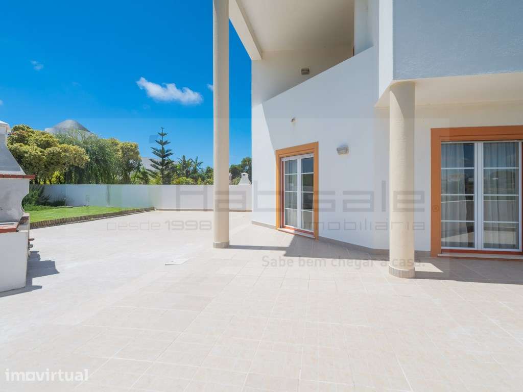 Moradia T3+1 com Vista Mar, Jardim, Terraço Panorâmico e Garagem Bo... - Grande imagem: 5/50