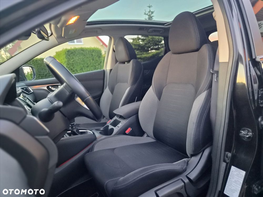 Nissan Qashqai 1.6 DIG-T N-Connecta - 22