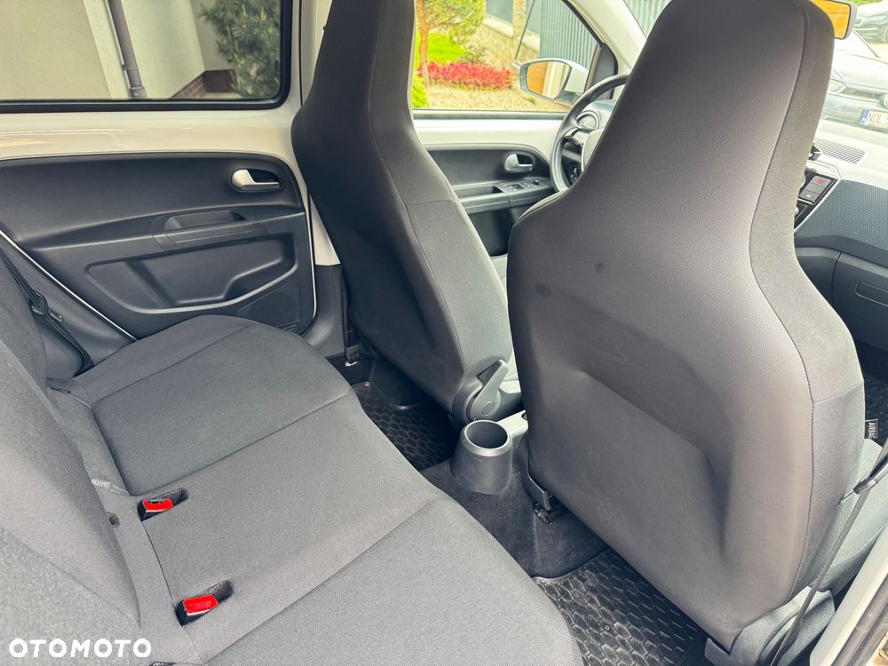 Volkswagen up! 1.0 move - 25