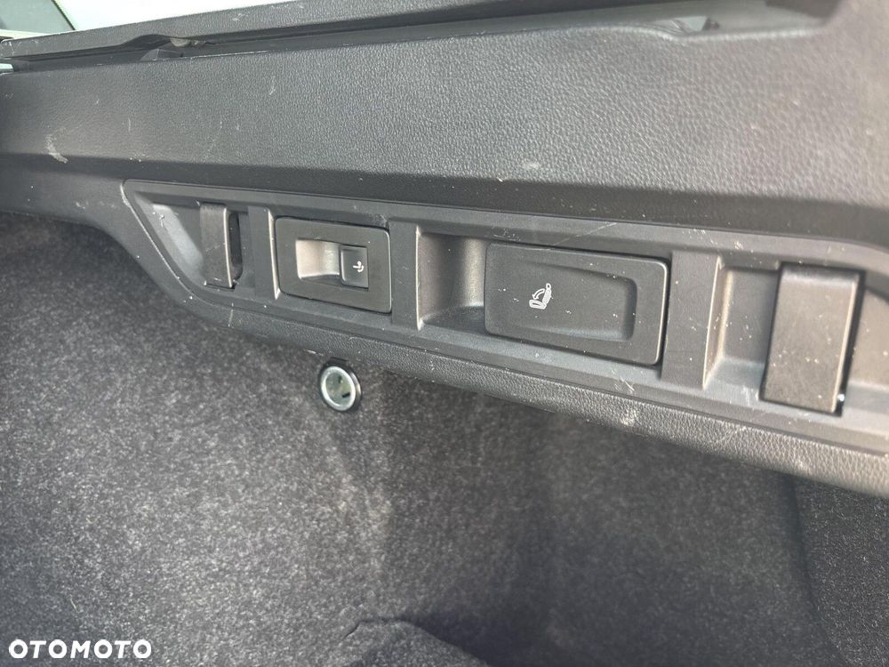 Skoda Octavia 2.0 TSI RS DSG - 21