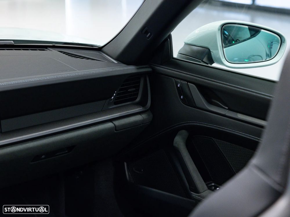 Porsche 911 (992) Carrera GTS - 60