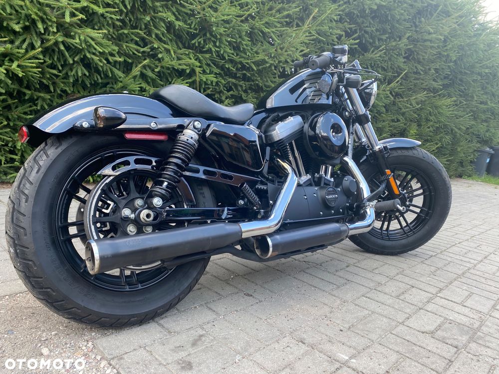 Harley-Davidson Sportster Forty-Eight - 2