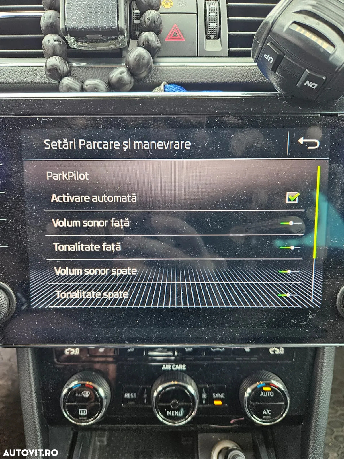 Skoda Superb 2.0 TDI DSG Ambition - 19