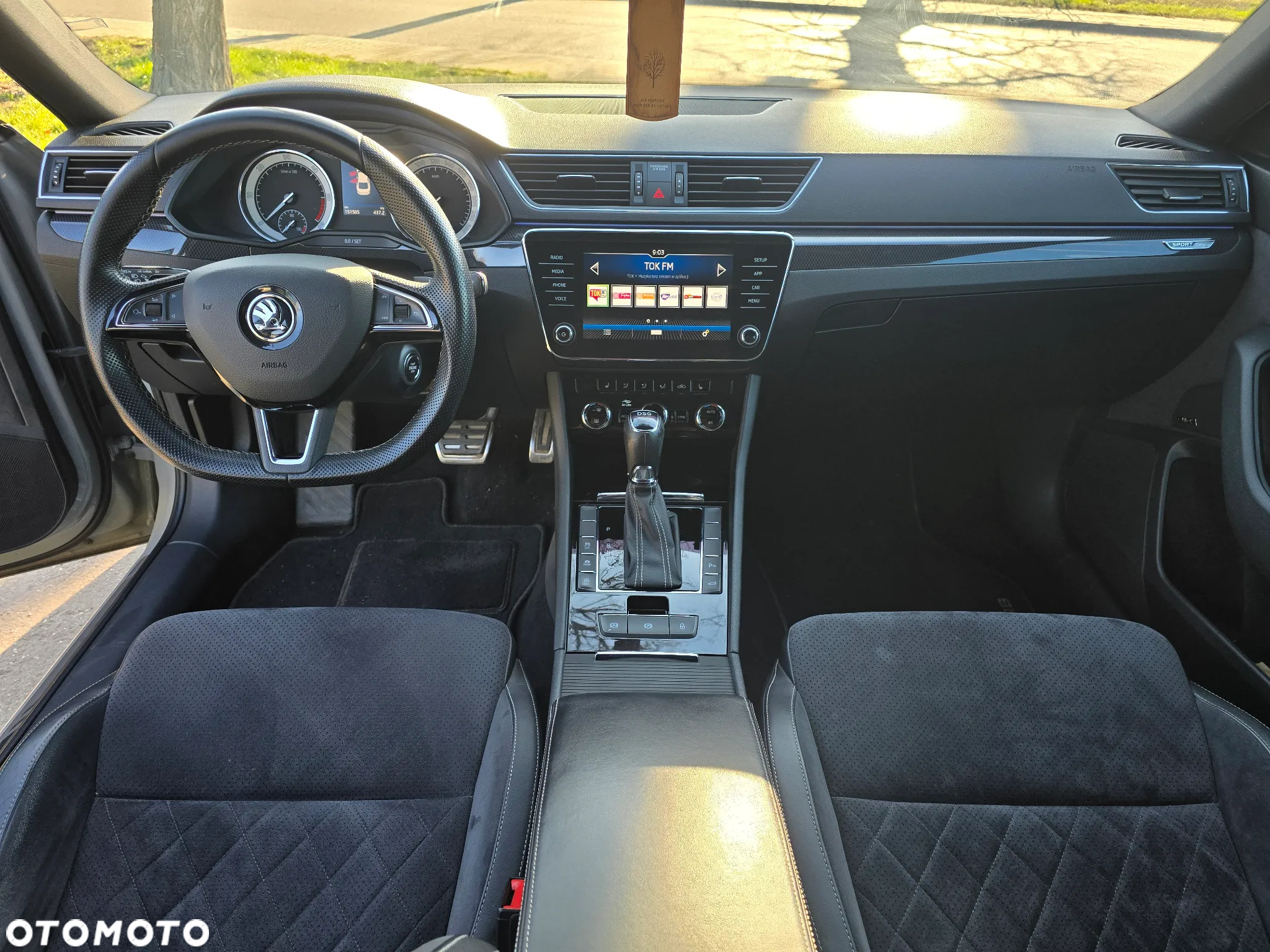 Skoda Superb 2.0 TDI Sportline DSG - 8