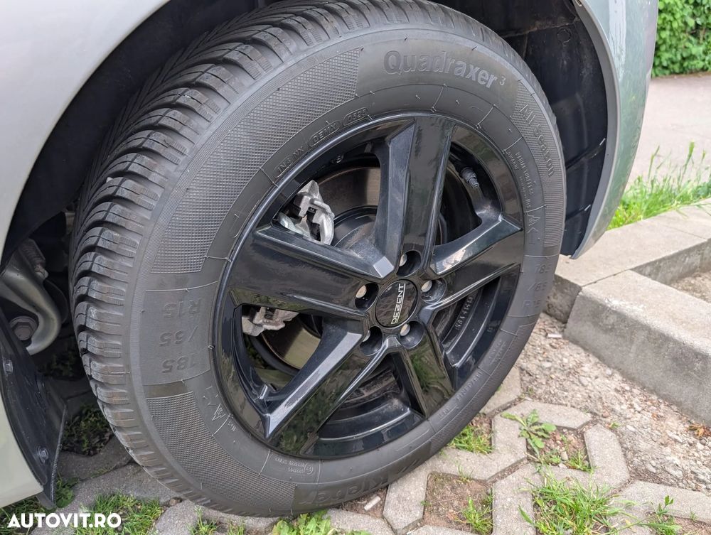 Toyota Yaris - 28