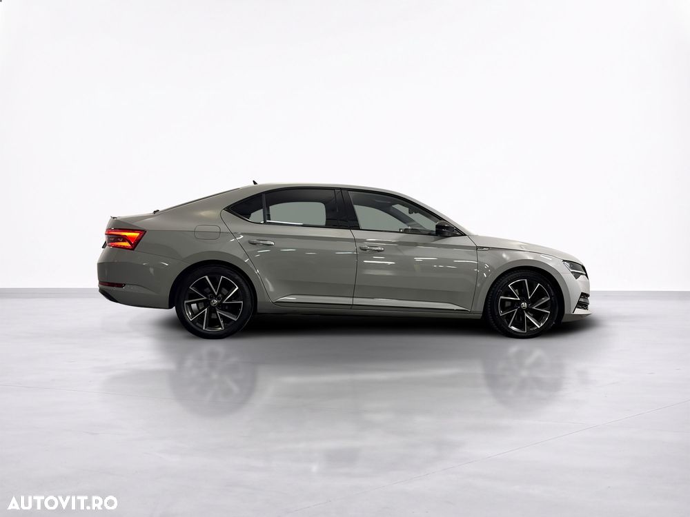 Skoda Superb 2.0 TDI DSG Sportline - 7