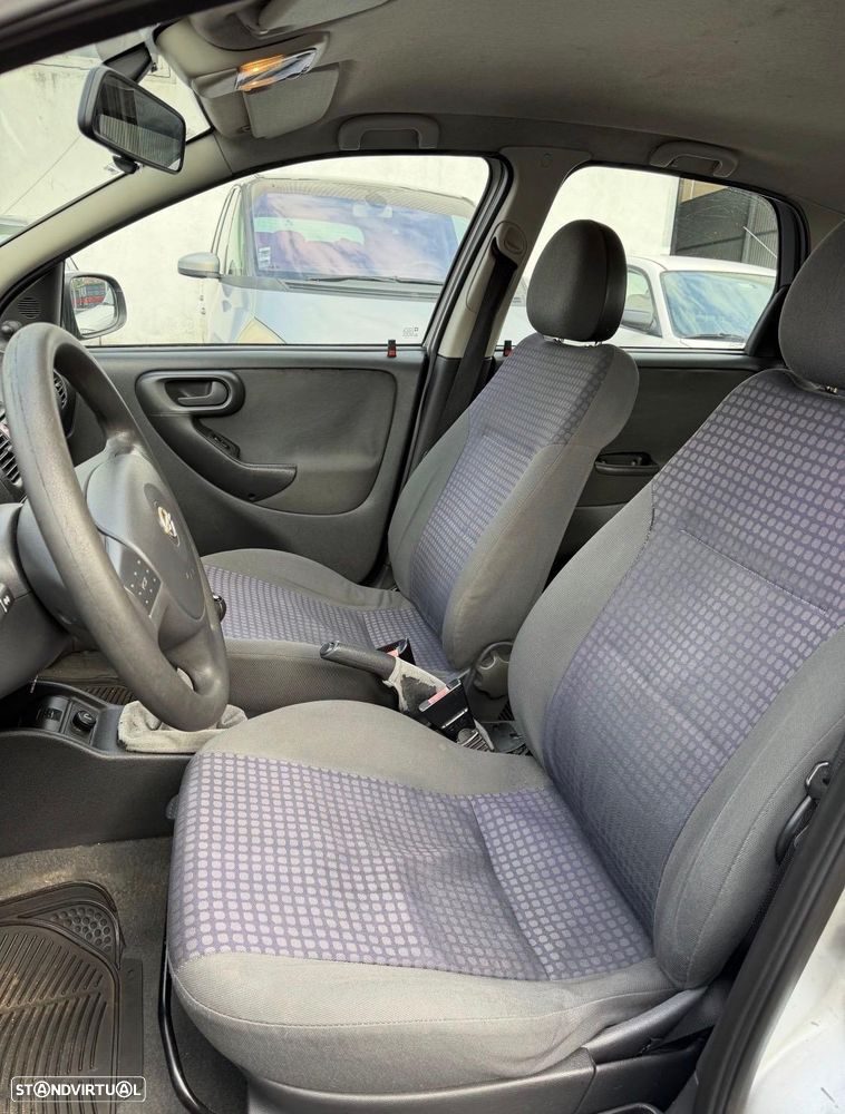 Opel Corsa 1.2 16V City - 6
