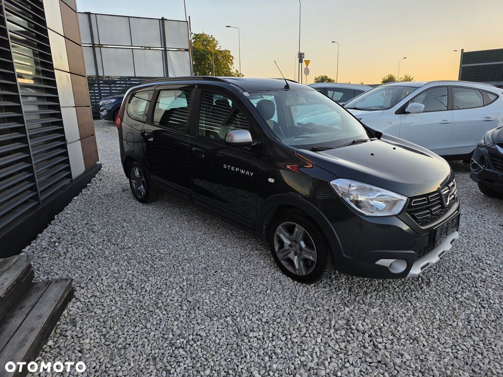 Dacia Lodgy SCe 100 Stepway - 6
