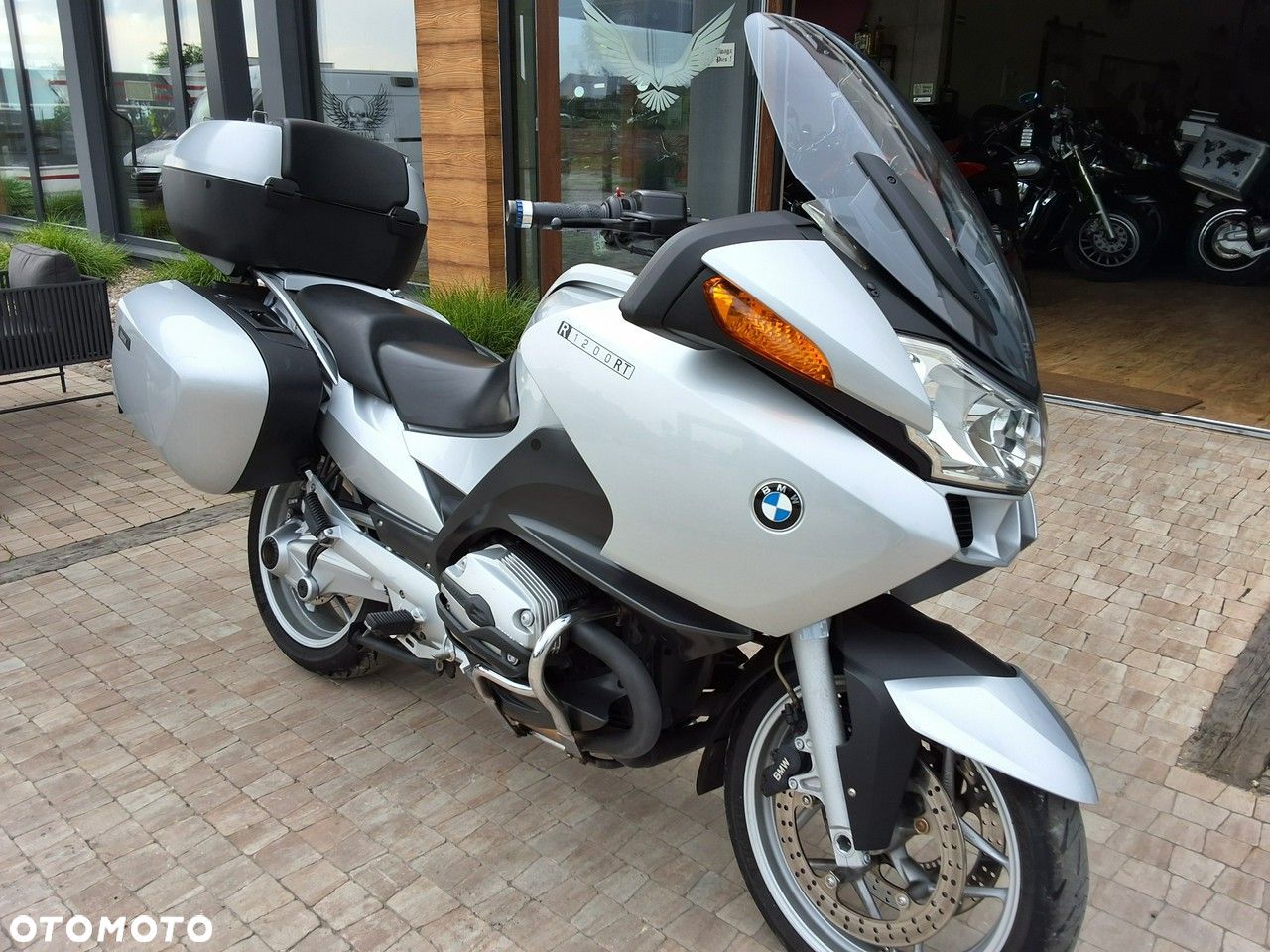 BMW R - 1