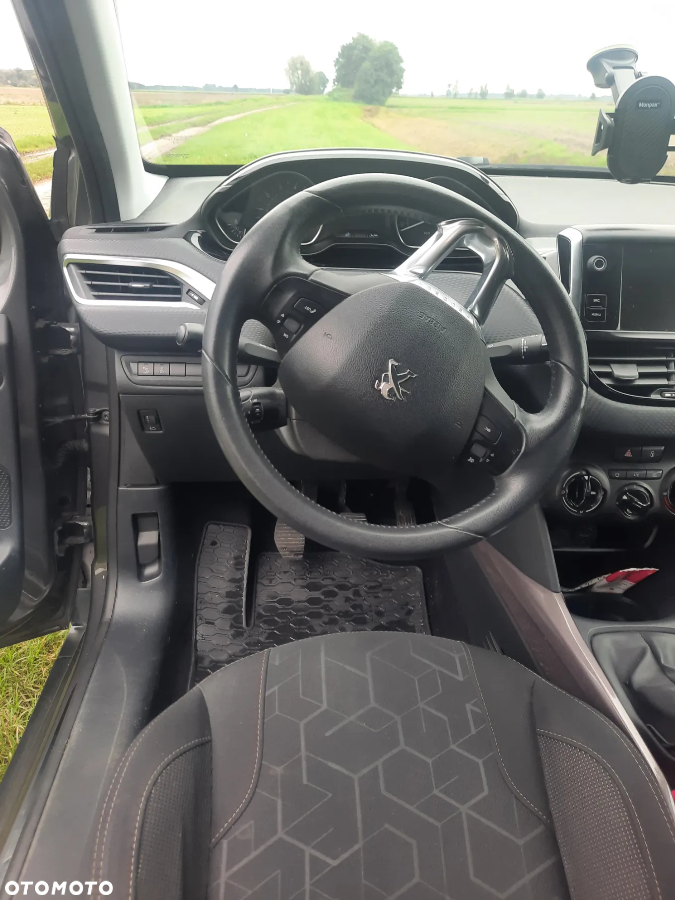 Peugeot 2008 - 5