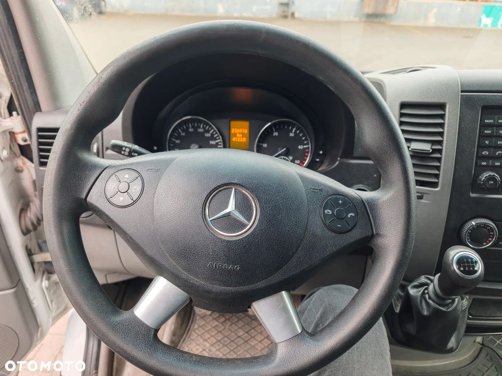 Mercedes-Benz 314 - 13