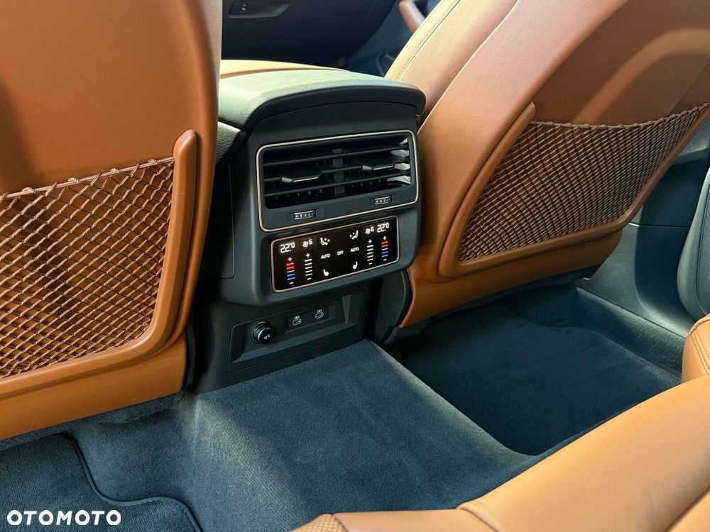 Audi Q8 50 TDI mHEV Quattro Tiptronic - 23