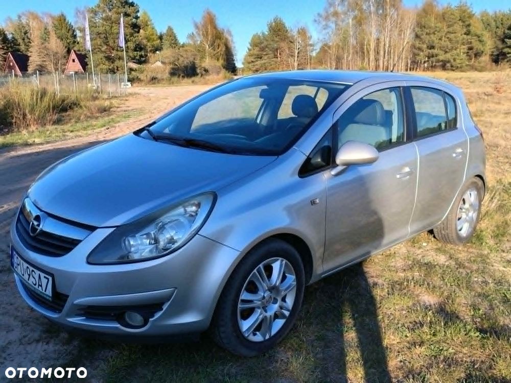 Opel Corsa 1.2 16V Cosmo - 2